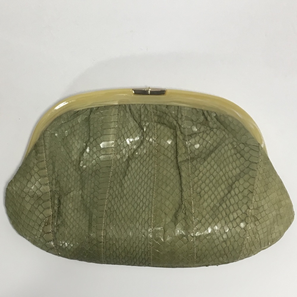 Ruth Saltz 🐍 clutch